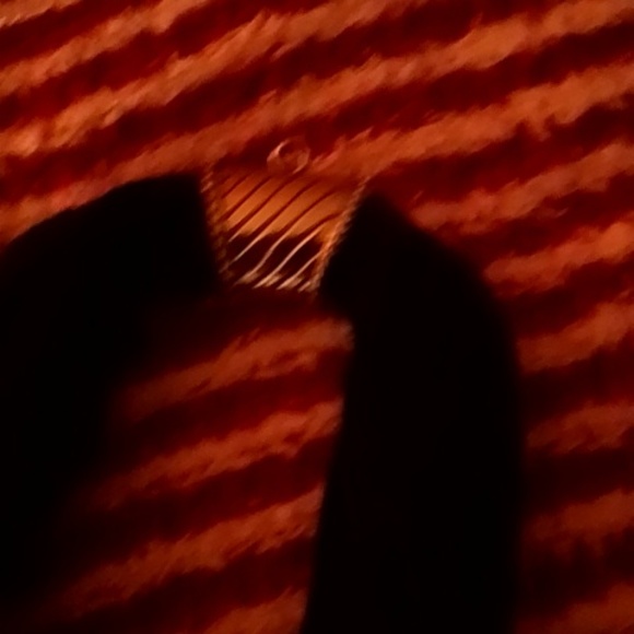 2 separate long Block fringed scarves long Block fringed scarves with Metal acce - Picture 4 of 9